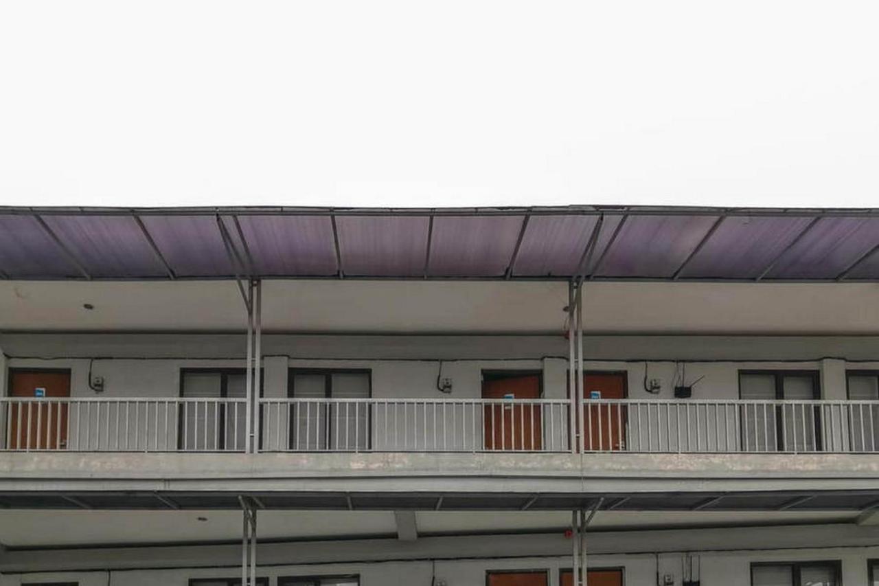 Laponca Residence Pondok Cabe Syariah Redpartner Buaran Eksteriør billede