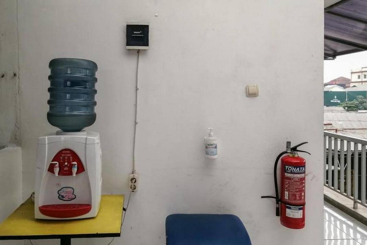 Laponca Residence Pondok Cabe Syariah Redpartner Buaran Eksteriør billede