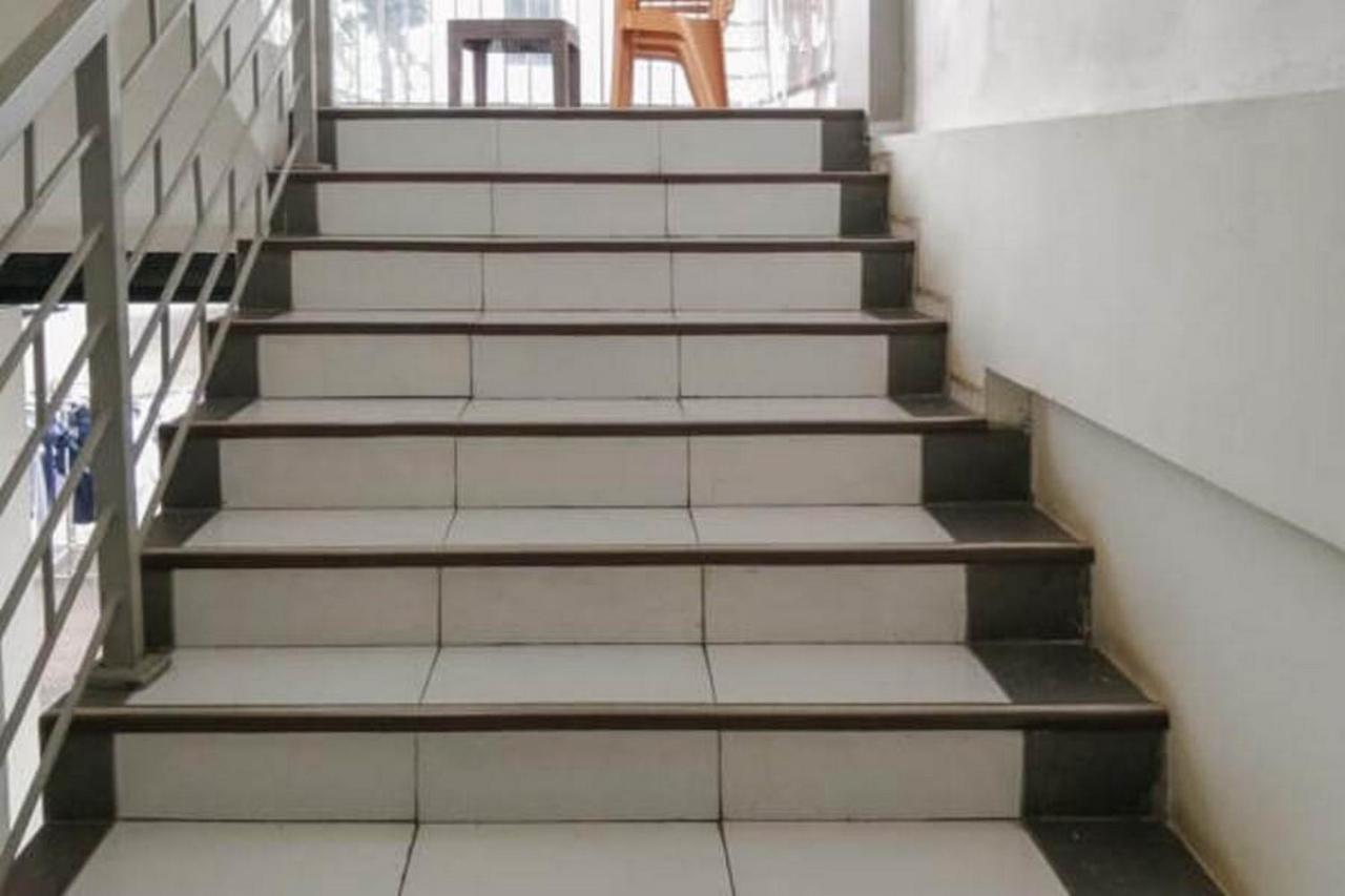 Laponca Residence Pondok Cabe Syariah Redpartner Buaran Eksteriør billede