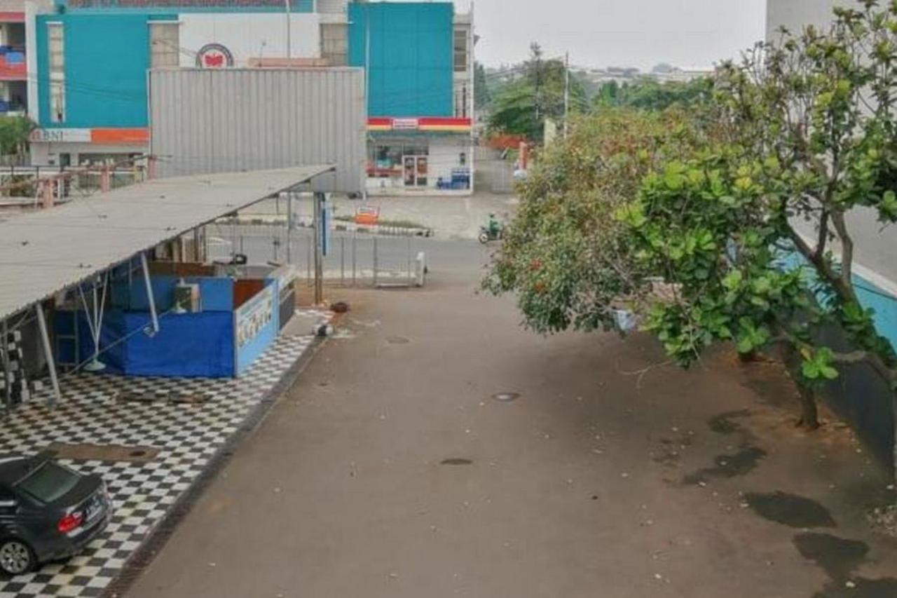 Laponca Residence Pondok Cabe Syariah Redpartner Buaran Eksteriør billede